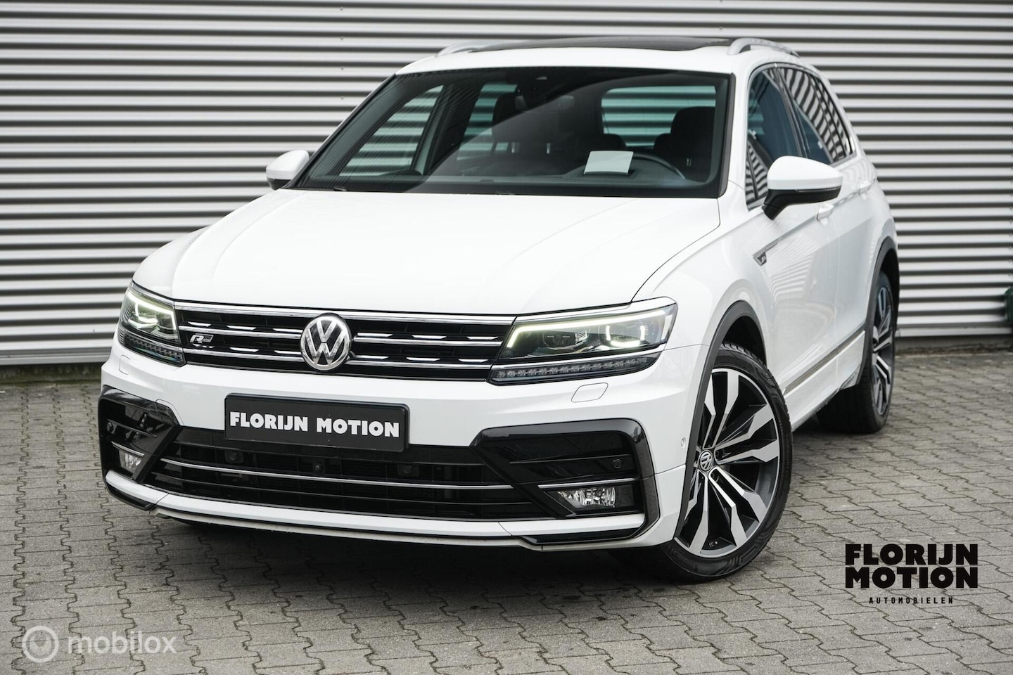 Volkswagen Tiguan - 2.0 TSI 4Motion Highline Business R | Virtual | ACC | Pano | Trekhaak | AWD | All season | - AutoWereld.nl