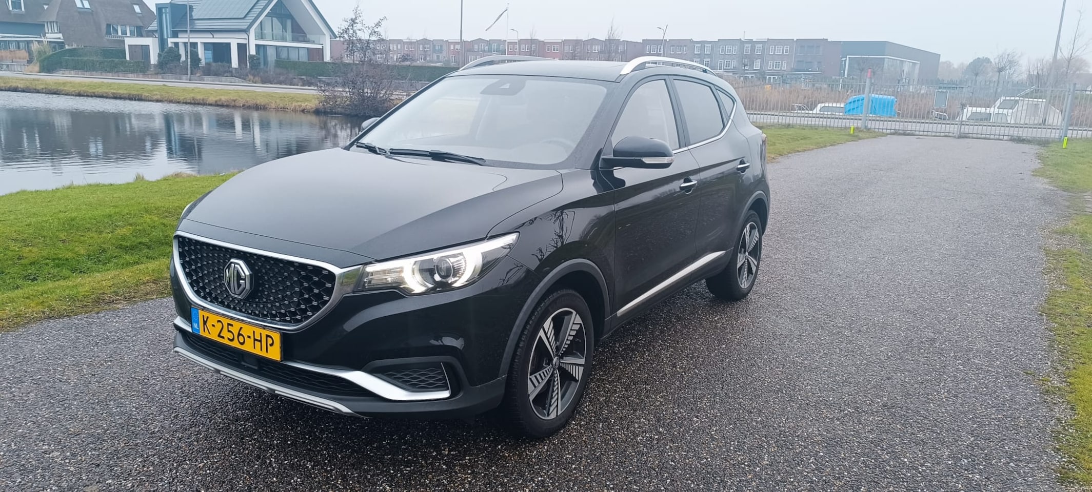 MG ZS - EV Luxury - AutoWereld.nl