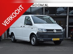 Volkswagen Transporter - 2.0 TDI L2H1 Highline Carplay Trekhaak Cruise Navi