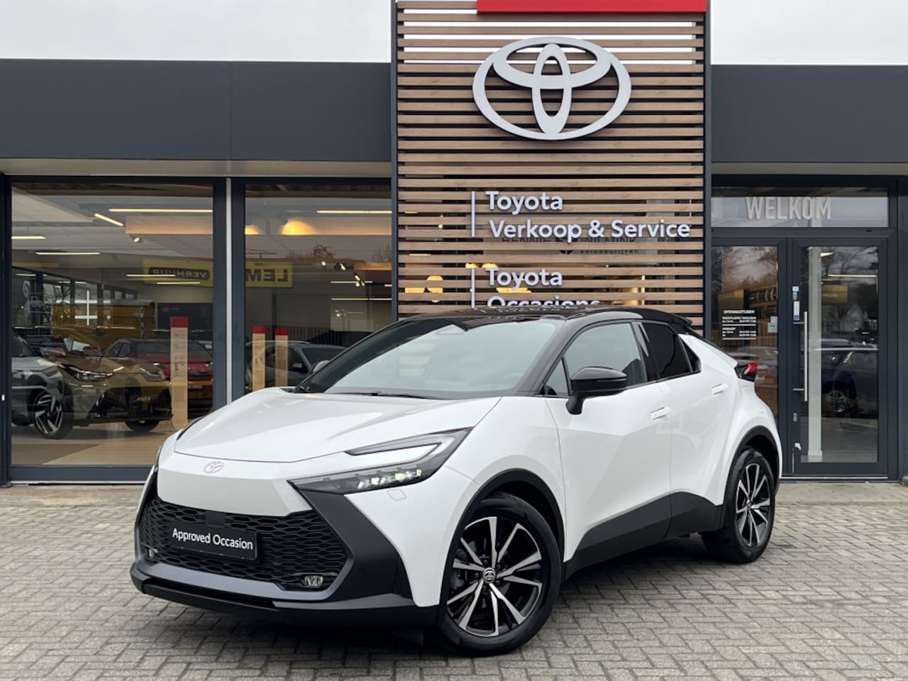 Toyota C-HR - 1.8 Hybrid 140 Bi-Tone - AutoWereld.nl