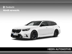 BMW 5-serie Touring - M5 Touring | Trekhaak | Ventilatie | CoPilot | Bowers & Wilkins | M Driver's Package
