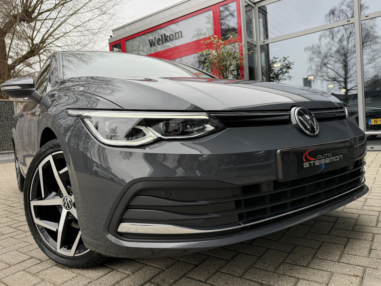 Volkswagen Golf - 1.5 eTSI 150PK AUT. *!* RADAR/ HuD/ 18 INCH/ MASSAGE/ CAMERA *!* - AutoWereld.nl