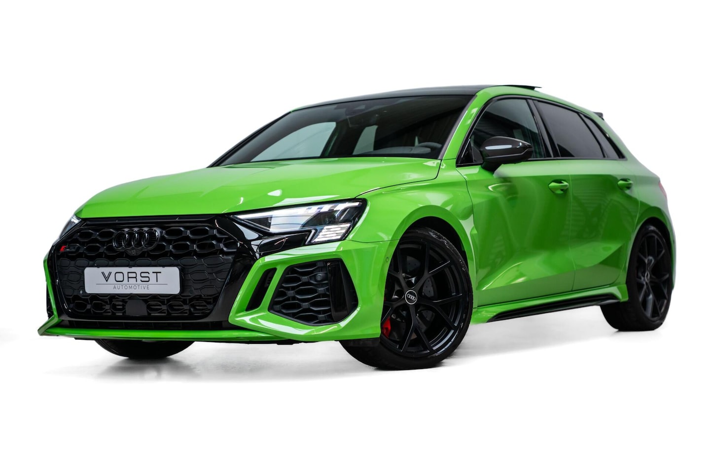 Audi RS3 - 2.5 TFSI RS 3 quattro Pano Hulk B&O Keramisch - AutoWereld.nl