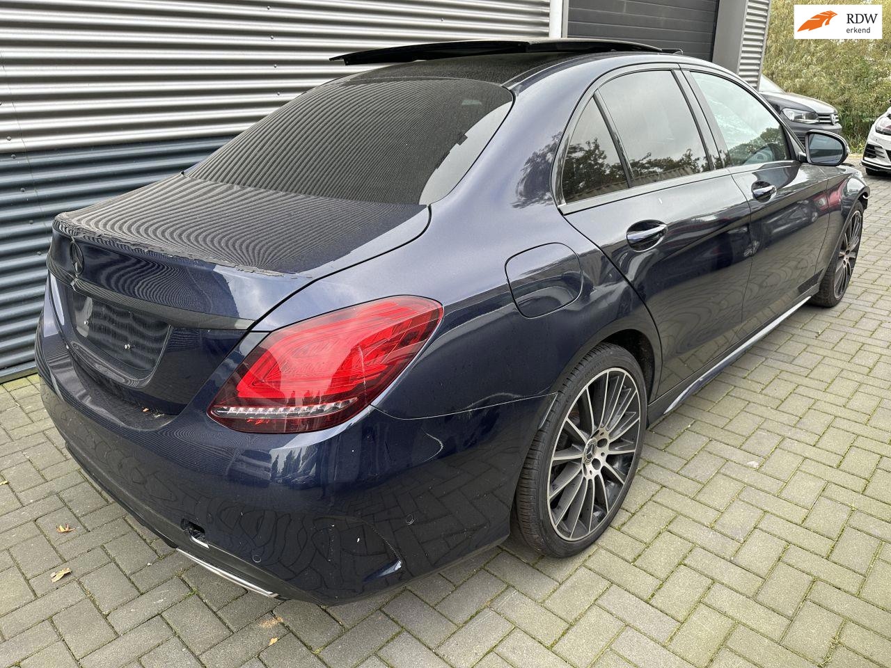 Mercedes-Benz C-klasse - AMG/PANO/LED/NAVI/PDC/LEDER/SIDE-ASSIST/CLIMATE - AutoWereld.nl