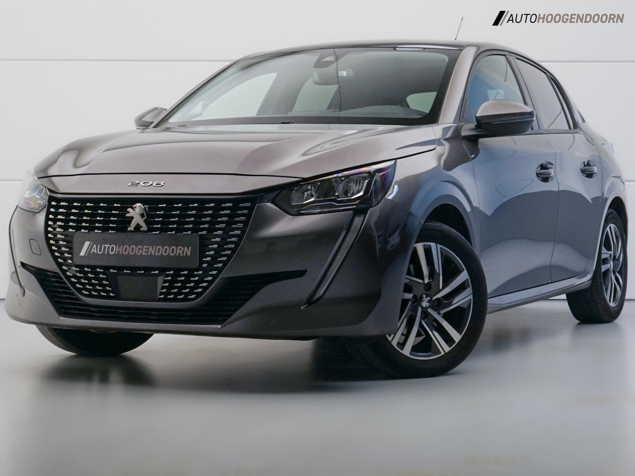 Peugeot 208 - 1.2 PureTech Allure 100pk (APPLE CARPLAY,LED,STOELVERWARMING,PANORAMADAK,360 CAMERA,ADAPTI - AutoWereld.nl