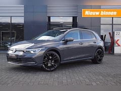 Volkswagen Golf - 1.5 eTSI DSG Style 150pk /Panodak /Camera/Trekhaak afnb./ IQ LED /Navi Pro/ 19 Inch LM