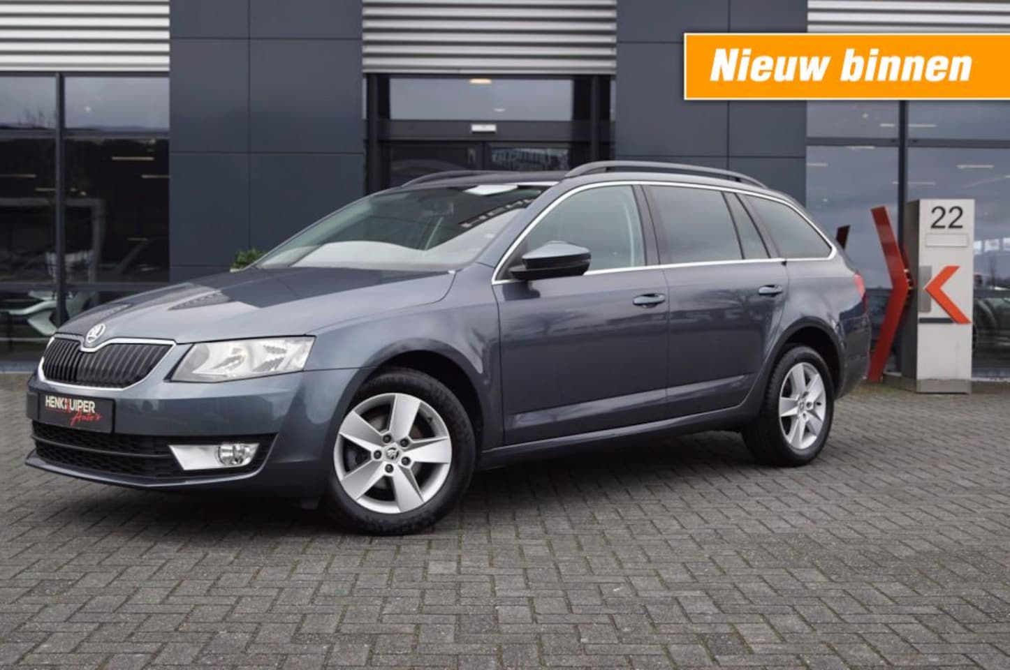 Skoda Octavia Combi - Combi 1.2 TSI Greentech Ambition / Navi / Trekhaak - AutoWereld.nl