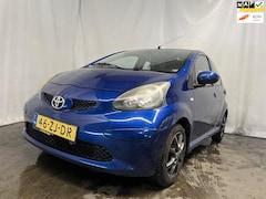 Toyota Aygo - 1.0-12V + SCHADEAUTO