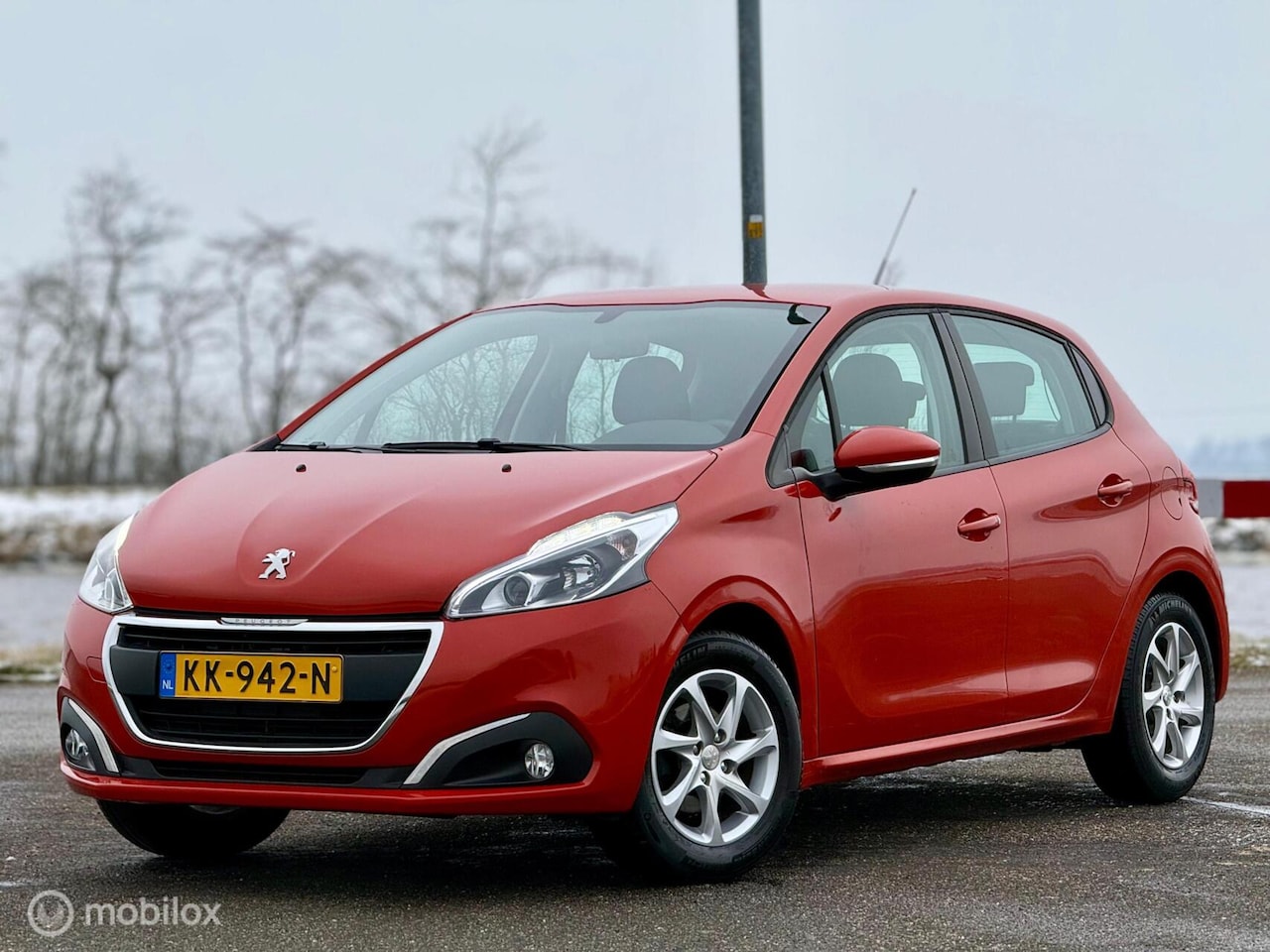 Peugeot 208 - 1.2 PureTech Blue Lease Premium 1.2 PureTech Blue Lease Premium - AutoWereld.nl
