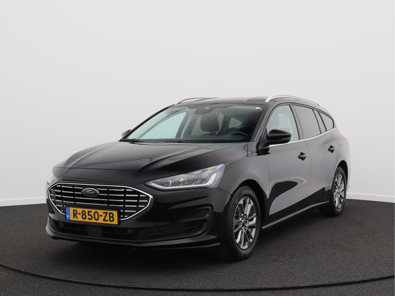 Ford Focus Wagon - 1.0 EcoBoost Hybrid Titanium Style 1.0 EcoBoost Hybrid Titanium Style/ zeer mooi! - AutoWereld.nl