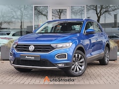 Volkswagen T-Roc - 1.5 Sport TSI 150pk | Virtual | LED | Camera | Beats | Climate | Adaptive | Carplay | Navi