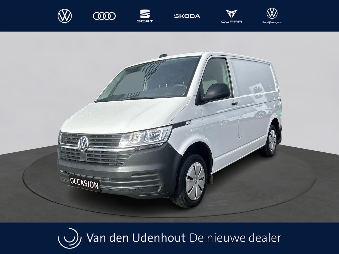 Volkswagen Transporter - L1H1 2.0 TDI 110pk / Navigatie / App connect / Betimmering - AutoWereld.nl
