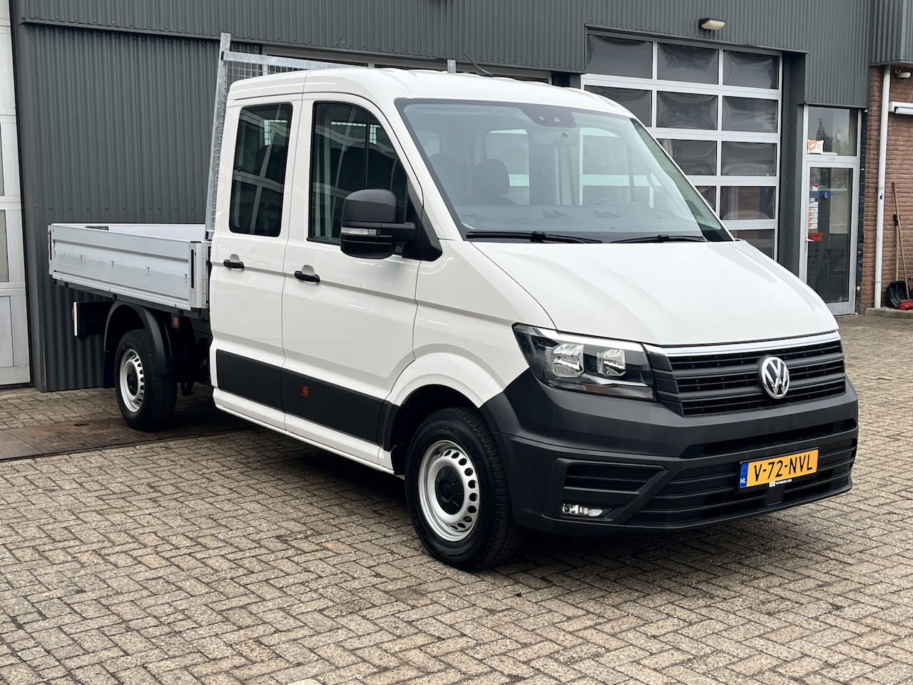 Volkswagen Crafter - 35 2.0 TDI DC Open laadbak Airco Cruise controle Pick-up Euro 6 Parkeerhulp achter evt 300 - AutoWereld.nl