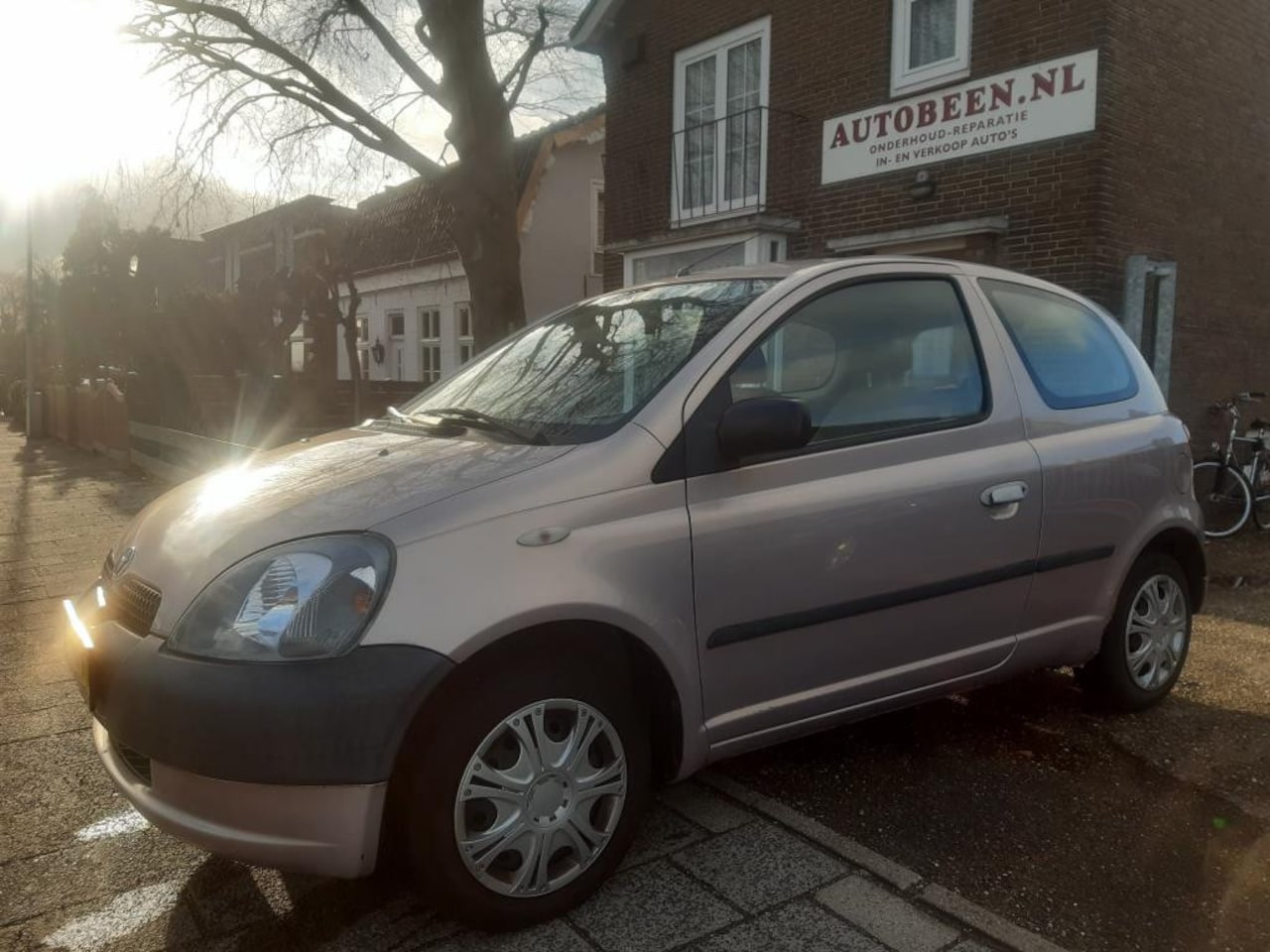 Toyota Yaris - 1.0-16V VVT-i Terra 1.0-16V VVT-i Terra, geen APK! LEES ADVERTENTIE!! - AutoWereld.nl