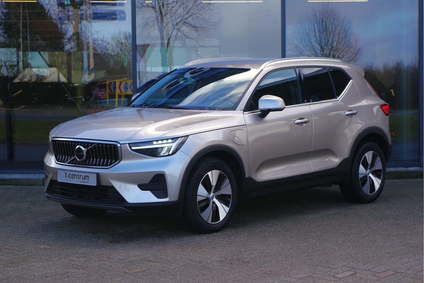 Volvo XC40 - 1.5 T5 262 PK PHEV Plus Bright, Memory, Harman/Kardon, Leder, LED, Camera - AutoWereld.nl