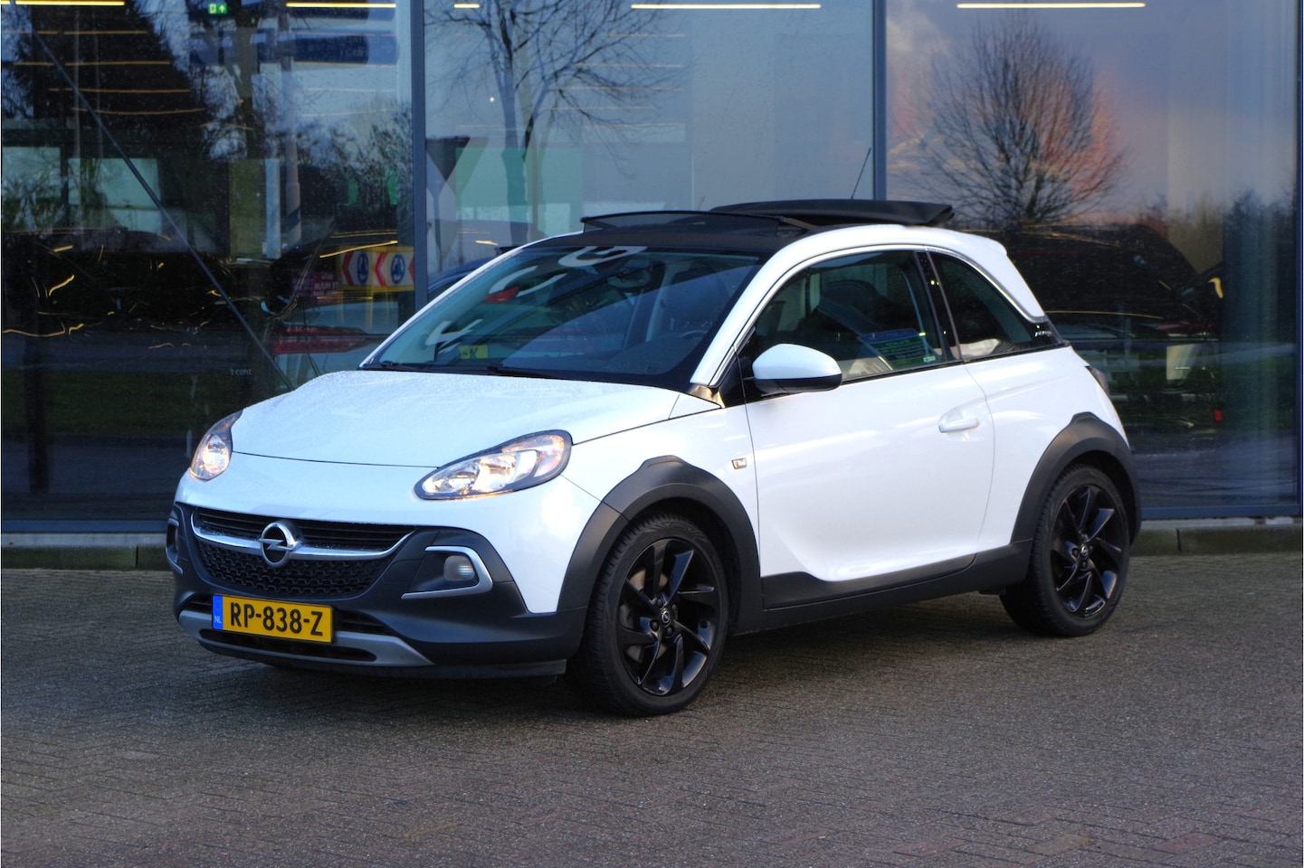 Opel ADAM - 1.0 Turbo Rocks 1.0 Turbo 116 PK Rocks, Vouwdak, Leder, Stuur- & Stoelverwarming, Cruise Control - AutoWereld.nl