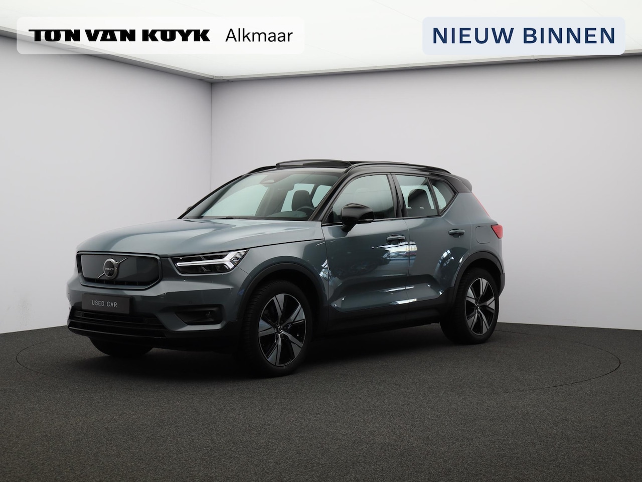 Volvo XC40 - Recharge P8 AWD R-Design / Pan/ dak / 360 camera / Harman Kardon / Stoel+stuurwielverwarmi - AutoWereld.nl