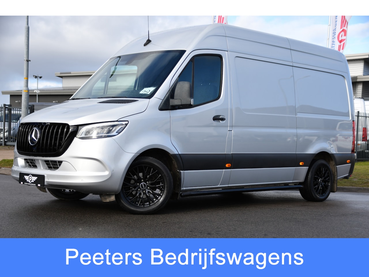 Mercedes-Benz Sprinter - 316 2.2 CDI L2H2 AMG Edition 360 Camera, Adaptieve Cruise, Carplay, LED, 3500kg Trekhaak, - AutoWereld.nl