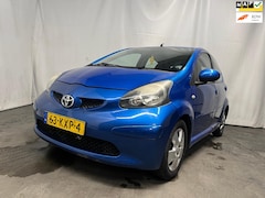 Toyota Aygo - 1.0-12V Dynamic Blue SCHADEAUTO