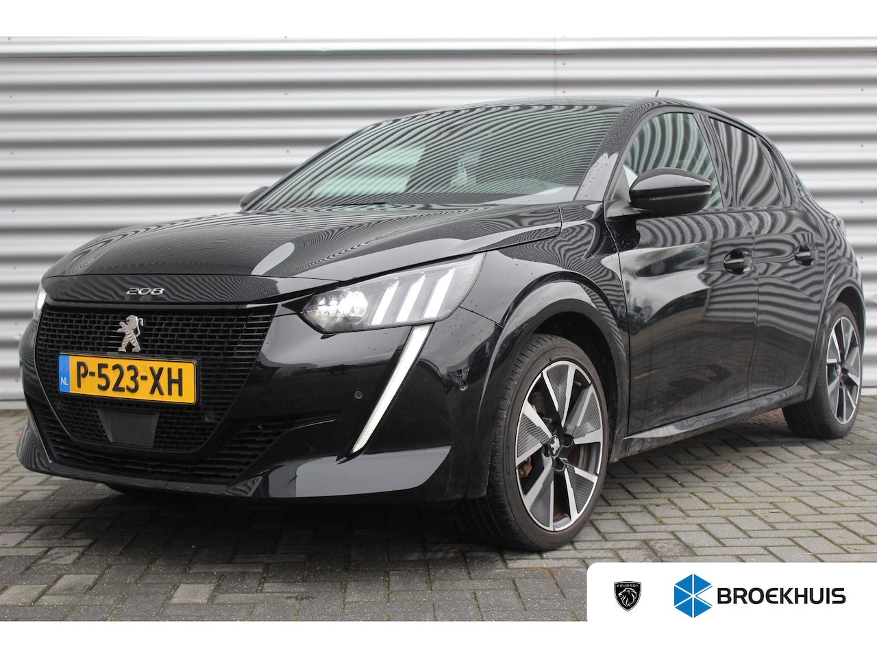 Peugeot e-208 - EV 136PK GT PACK AUTOMAAT / NAVI / LEDER / CLIMA / PDC / 17" LMV / CAMERA / ALCANTARA / KE - AutoWereld.nl