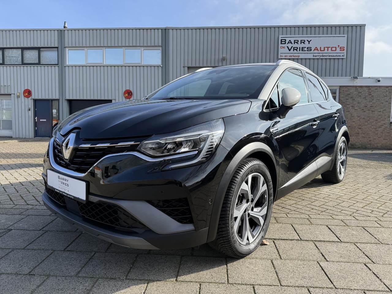 Renault Captur - 1.6 E-Tech Plug-in Hybrid 160 R.S. Line | Adaptive Cruise Control | Dealer Onderhouden | S - AutoWereld.nl