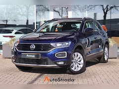 Volkswagen T-Roc - 1.5 Sport TSI 150pk | Adaptive Cruise | Climate | LED | Virtual | Stoelverwarming | Camera