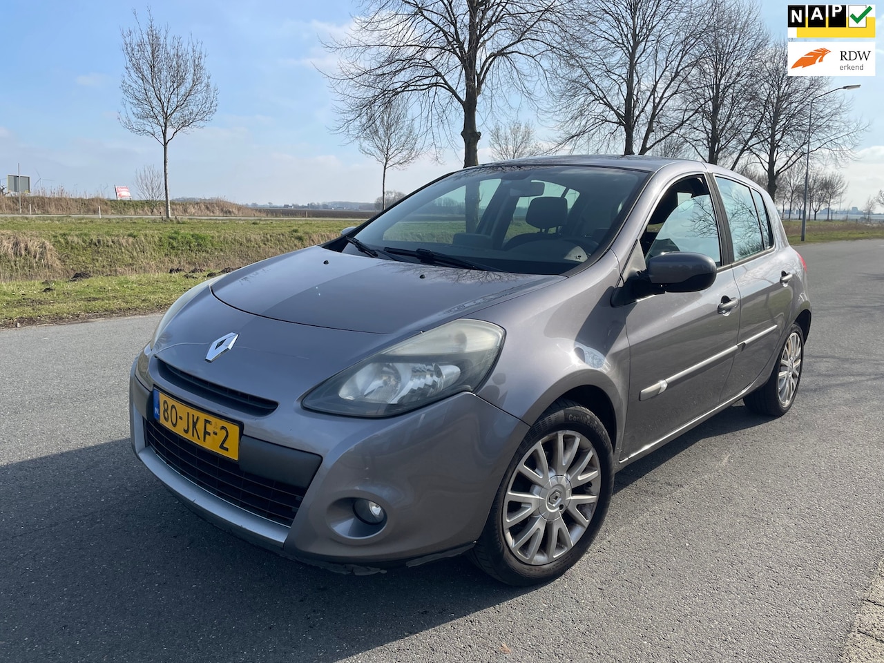 Renault Clio - 1.2 Dynamique NAP/CLIMA/NAVI/APK/CRUISE - AutoWereld.nl