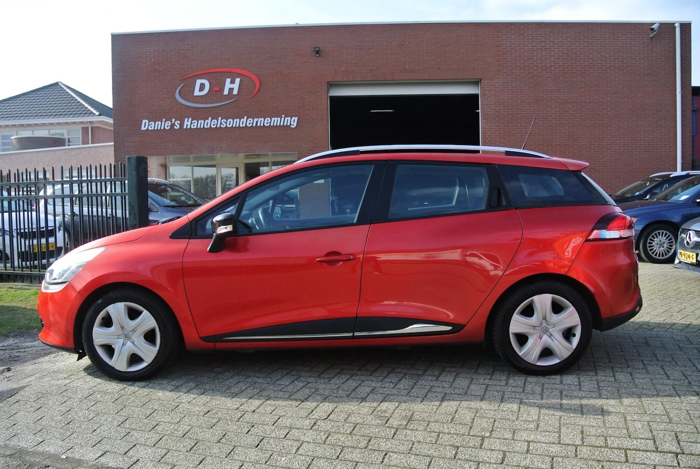 Renault Clio Estate - 0.9 TCe Night&Day airco inruil mogelijk - AutoWereld.nl
