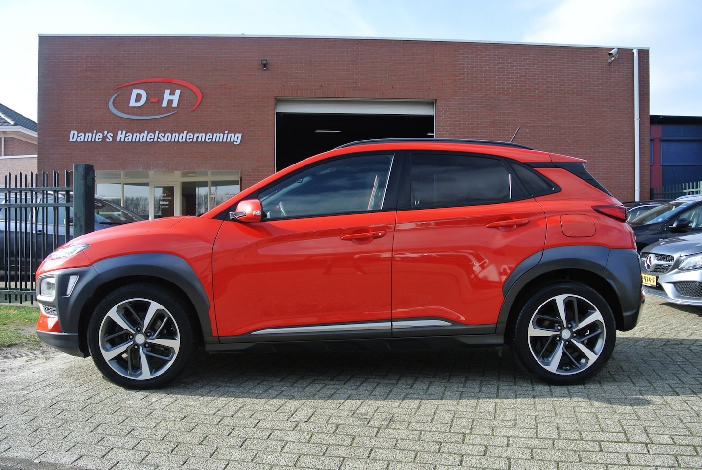 Hyundai Kona - 1.6 T-GDI Premium automaat leder achteruitrijcamera inruil mogelijk - AutoWereld.nl
