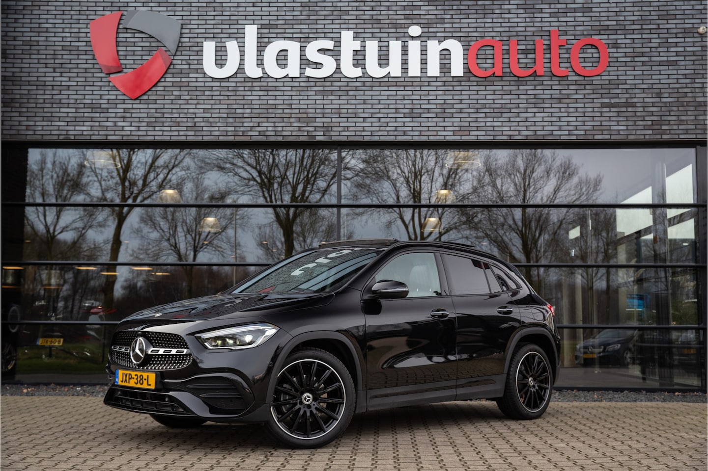 Mercedes-Benz GLA-Klasse - 250 e AMG Line 250 e AMG Line , Panoramadak, Sfeerverlichting, Achteruitrijcamera, - AutoWereld.nl