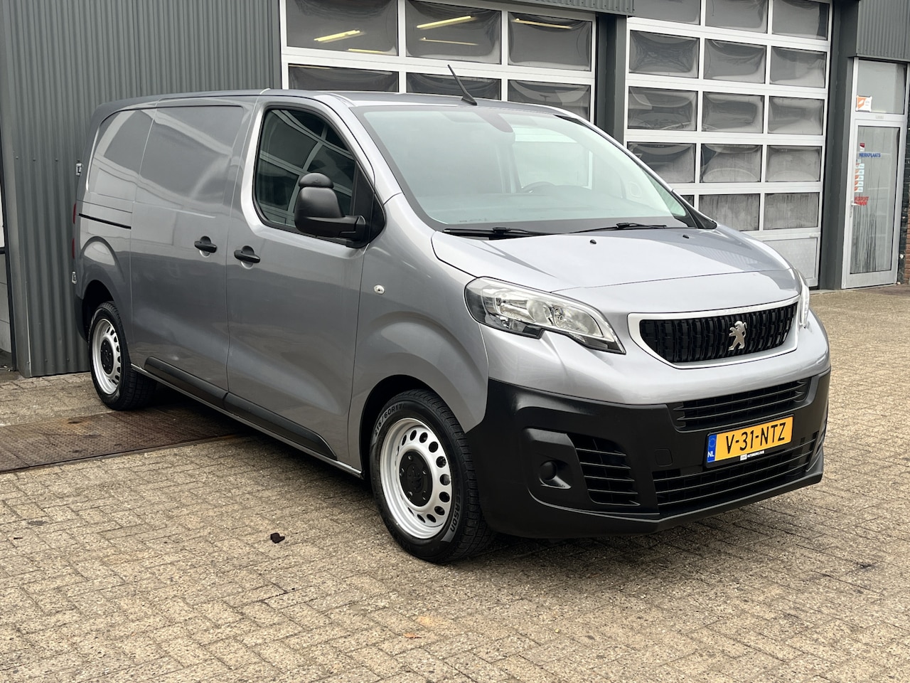 Peugeot Expert - 1.5 BlueHDI Marge BTW en BPM vrij!! Airco Cruise controle Navigatiesysteem 2-Persoons Park - AutoWereld.nl