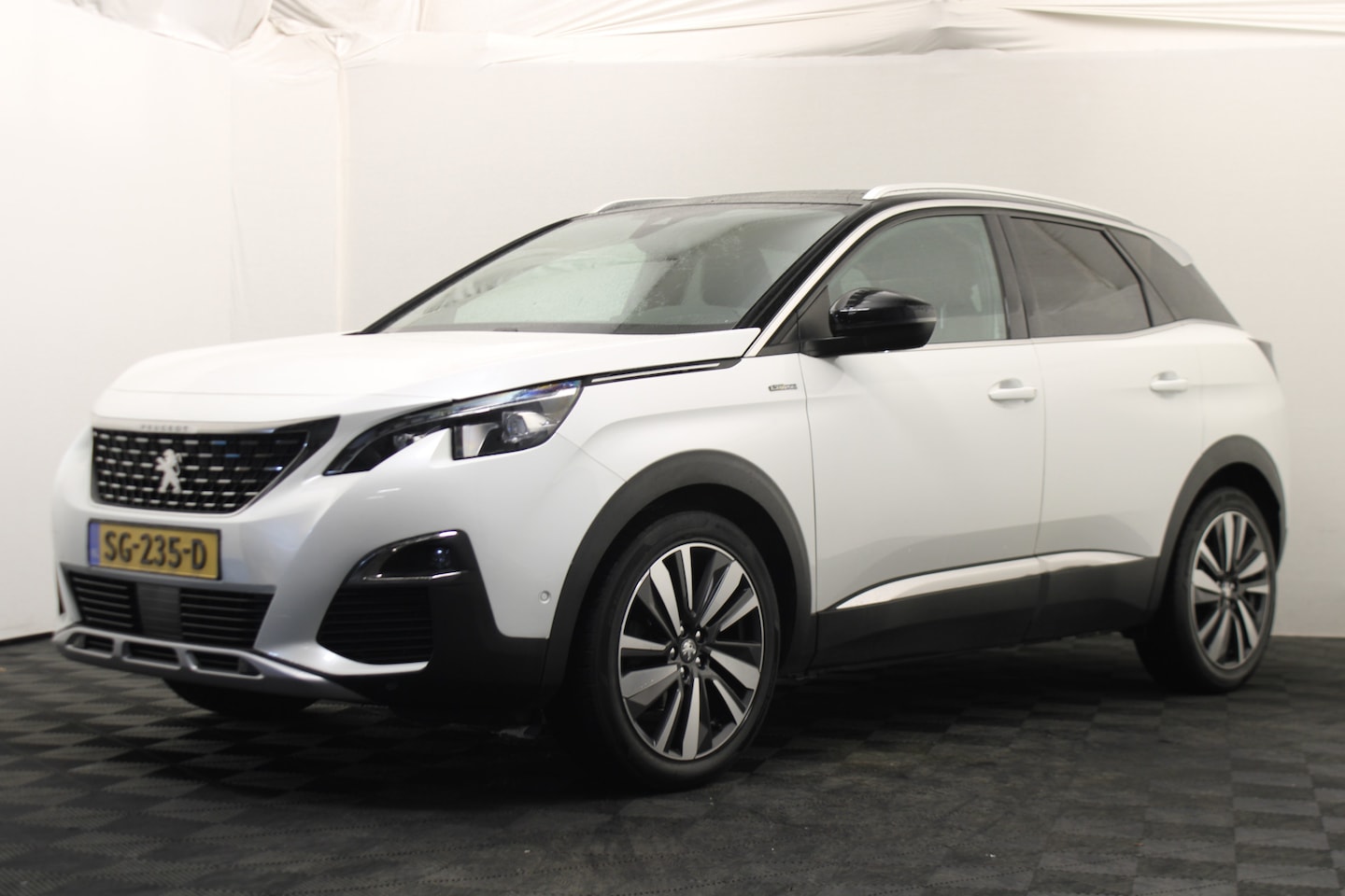 Peugeot 3008 - 1.2 PureTech GT Line 1.2 PureTech GT Line - AutoWereld.nl