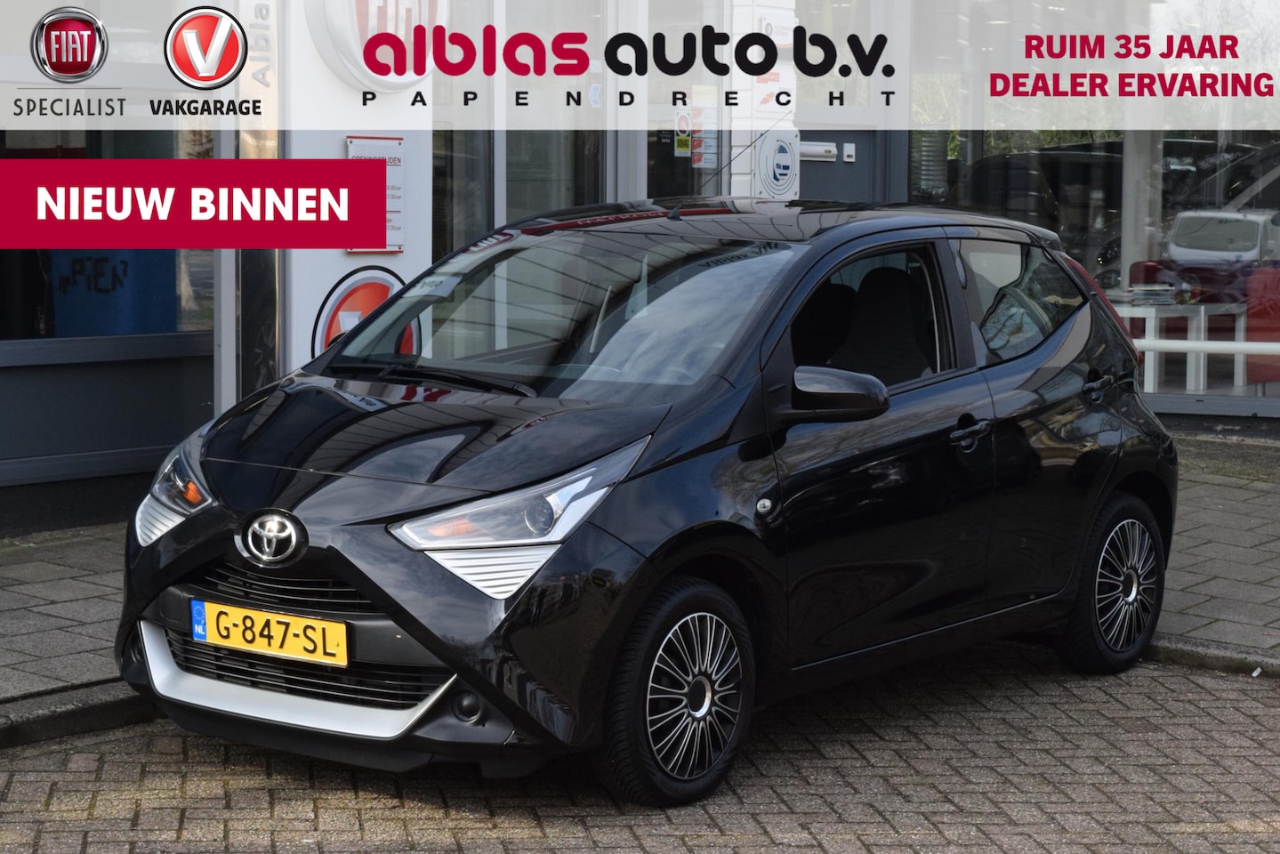 Toyota Aygo - 1.0 VVT-i x-play limited|Orig. NL|Lage km! - AutoWereld.nl