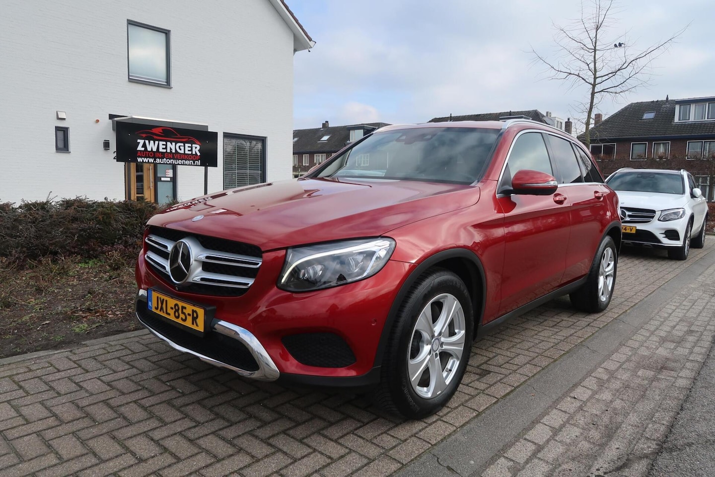 Mercedes-Benz GLC-klasse - 250 4MATIC HEAD-UP|MEMORY|360CAMERA|ADAPTIVE CRUISECONTROL|DEALER ONDERHOUDEN - AutoWereld.nl