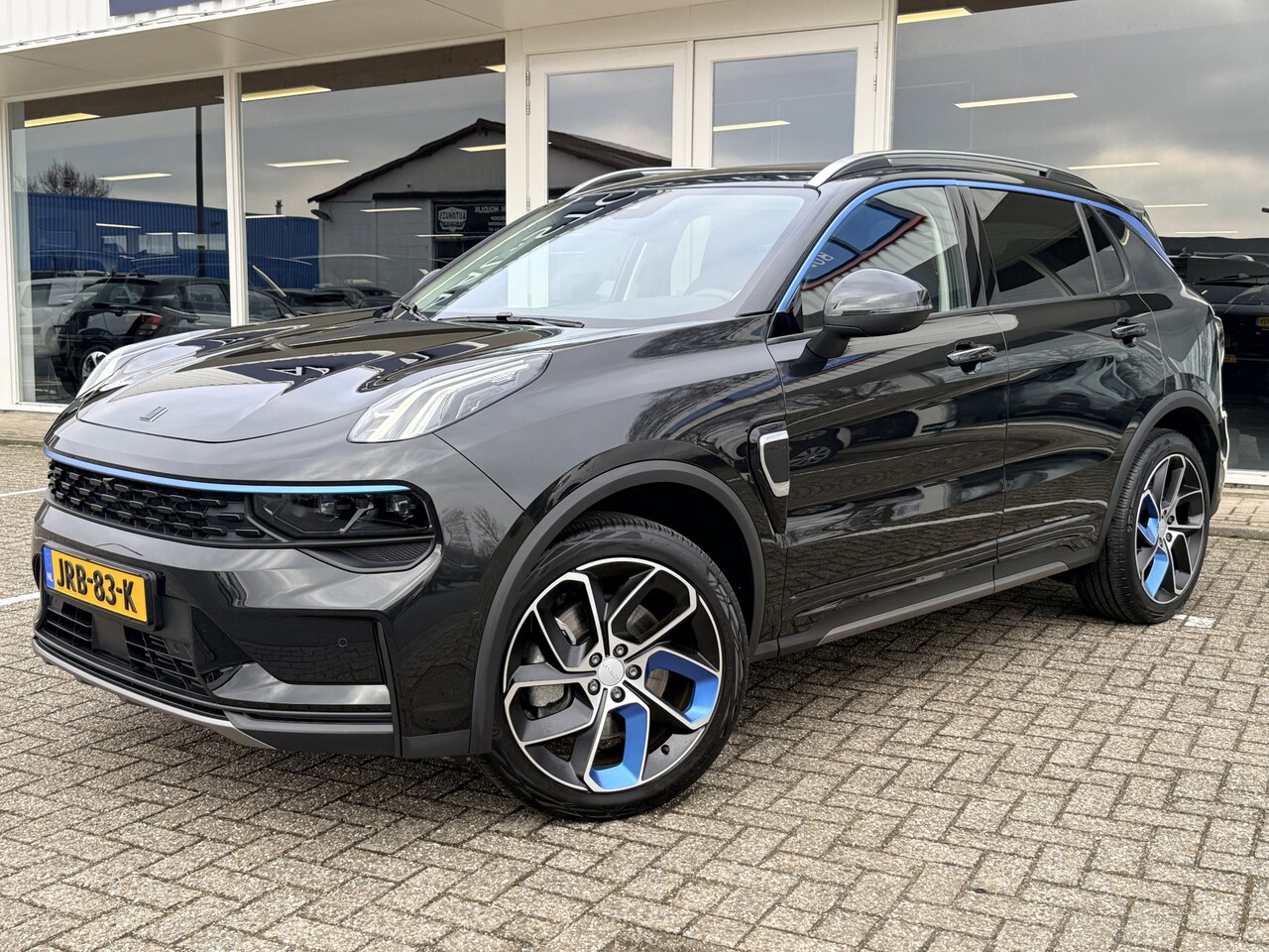 Lynk & Co 01 - 1.5 | Automaat | LED | 360 camera | Keyless | Adapt. Cruise | Apple/Android  | Pano | Stoe - AutoWereld.nl