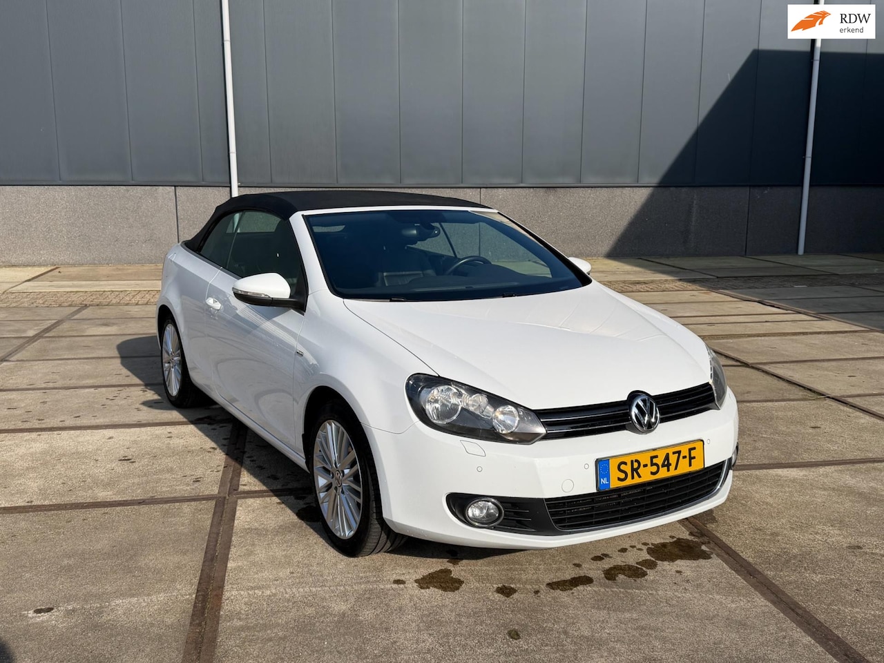 Volkswagen Golf Cabriolet - 1.4 TSI 160PK AUT., Navi, leer, 17", zeer mooi - AutoWereld.nl