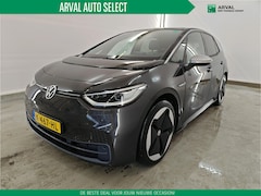 Volkswagen ID.3 - 58 kWh 204 pk First Max | SOH 91% | Trekhaak | Panoramadak | CarPlay | 20" Velgen | Matrix