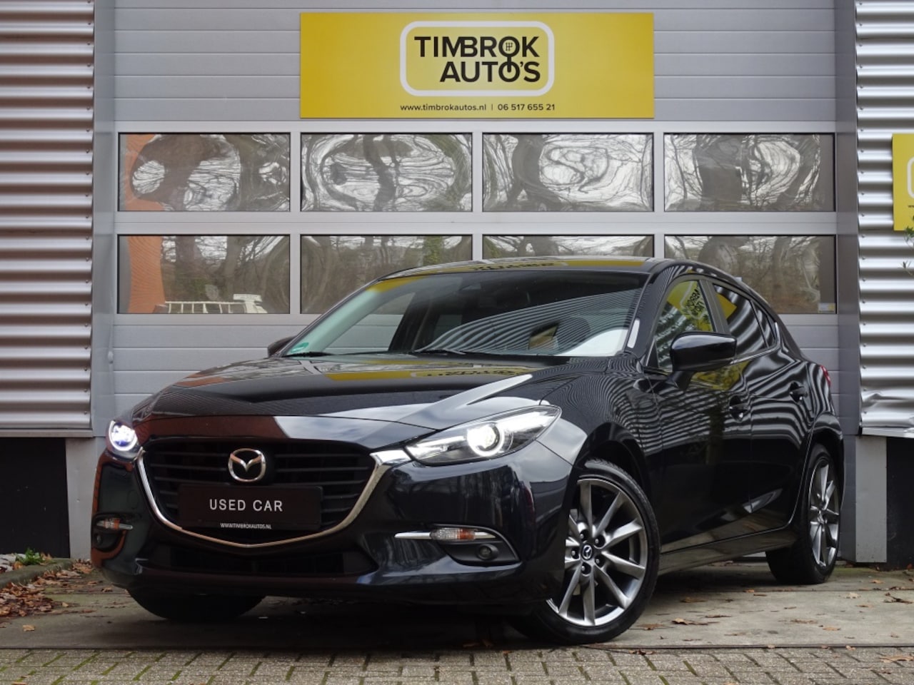 Mazda 3 - 2.0 SkyActiv 120pk Aut *Xenon/Stoel+stuurverw/HUD/18"* - AutoWereld.nl
