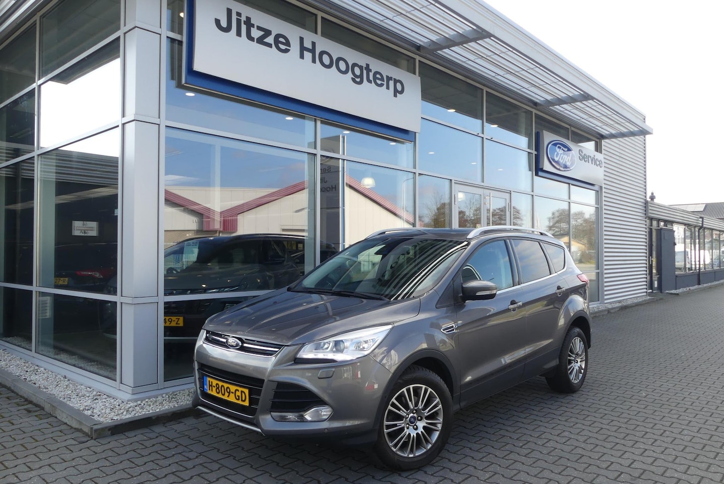 Ford Kuga - 1.6 Titanium TREKHAAK AFNEEMBAAR (2.000KG), PANO, CRUISE, CLIMA, NAVI, PDC V&A, VOORRUITVE - AutoWereld.nl