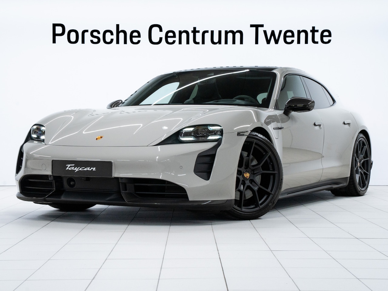 Porsche Taycan Sport Turismo - GTS - AutoWereld.nl