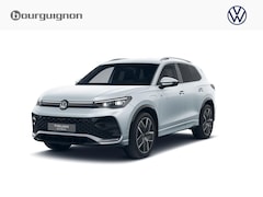 Volkswagen Tiguan - 1.5 eHybrid R-Line Edition | Trekhaak | HUD | LED Matrix | 360 Camera |