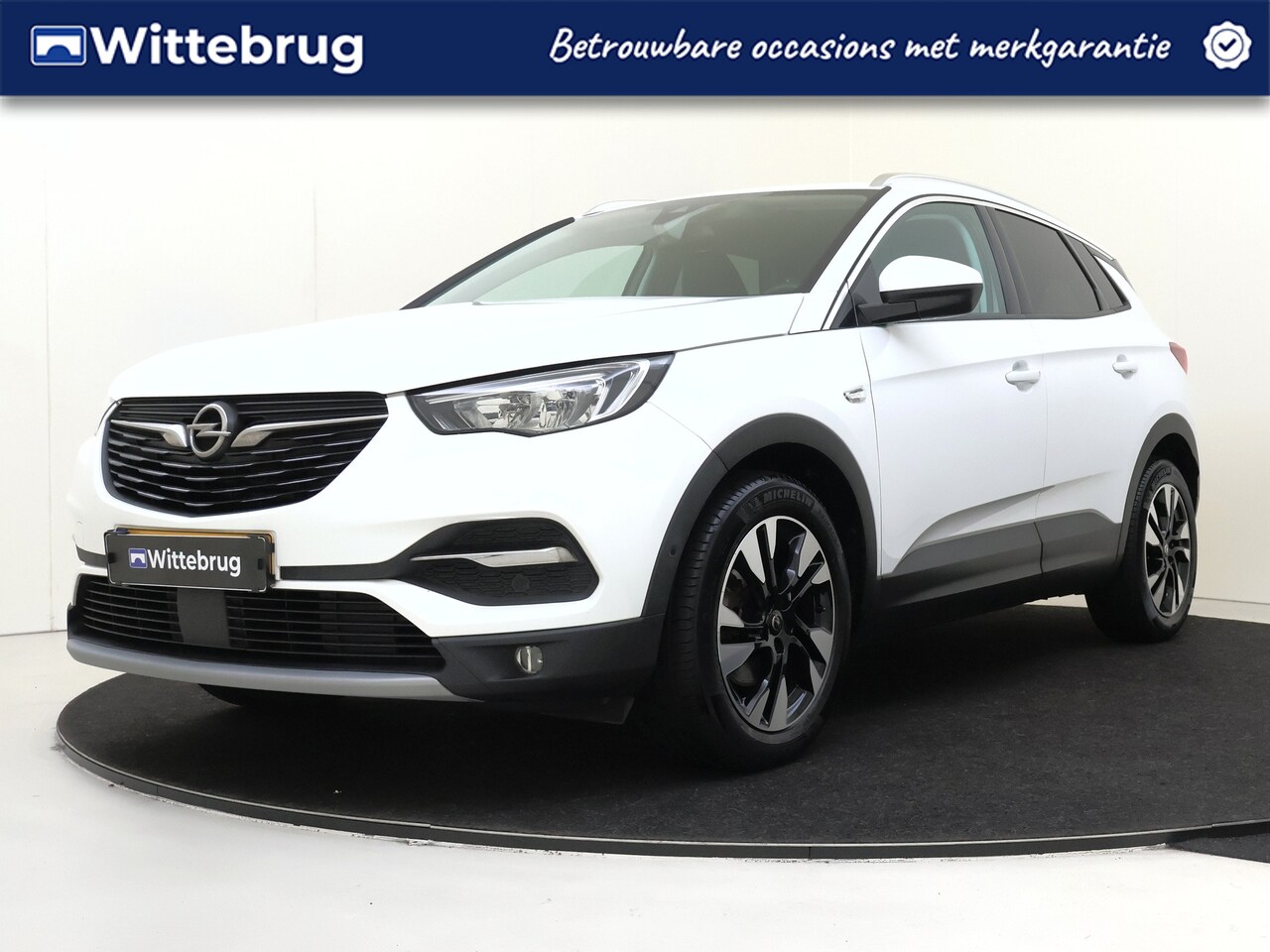 Opel Grandland X - 1.2 Turbo 130PK Innovation Parkeerhulp | Naviigatie | Camera | Climate Control | 18" velge - AutoWereld.nl