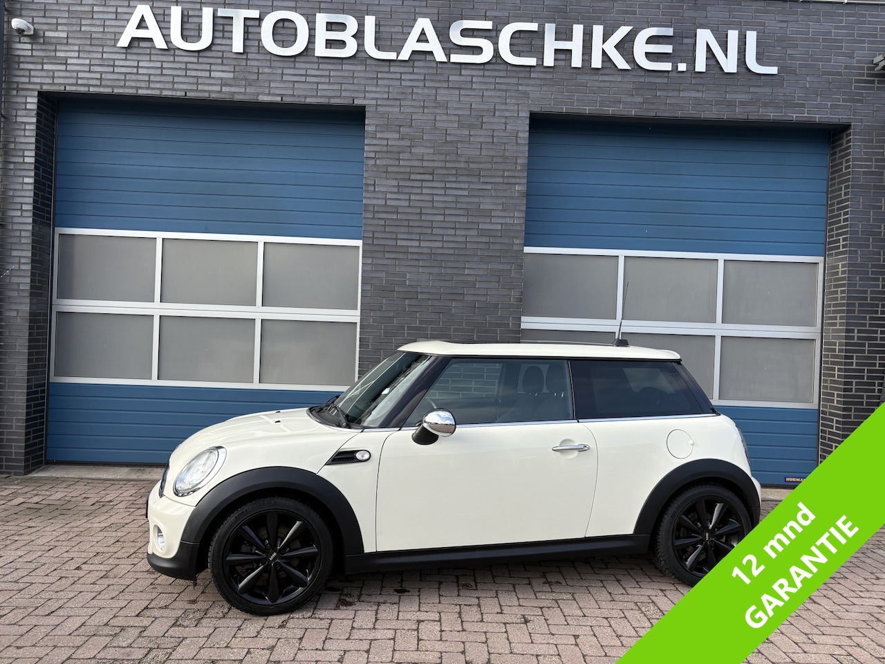 MINI One - Mini 1.6 Holland Street, pano, schuifdak, cruise/climate controle - AutoWereld.nl