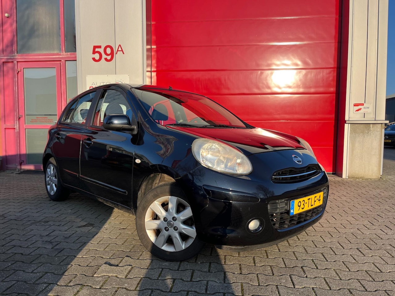 Nissan Micra - 1.2 DIG-S 98pk !! Connect Edition / Airco / Navi/ LM velgen / Leren stuur / Armsteun voor - AutoWereld.nl