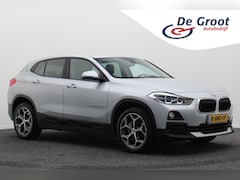 BMW X2 - sDrive20i High Executive Automaat LED, Head-Up, Apple Carplay, Stoelverwarming, PDC, 17"