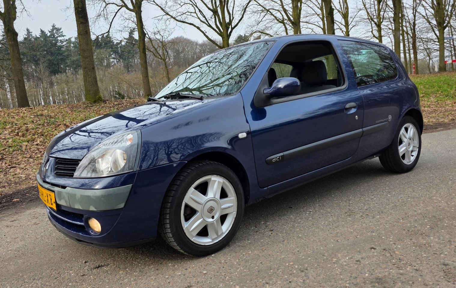 Renault Clio - 1.4-16V Community - APK T/M 17-02-2027 - Airco - AutoWereld.nl