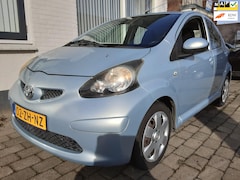 Toyota Aygo - 1.0-12V +