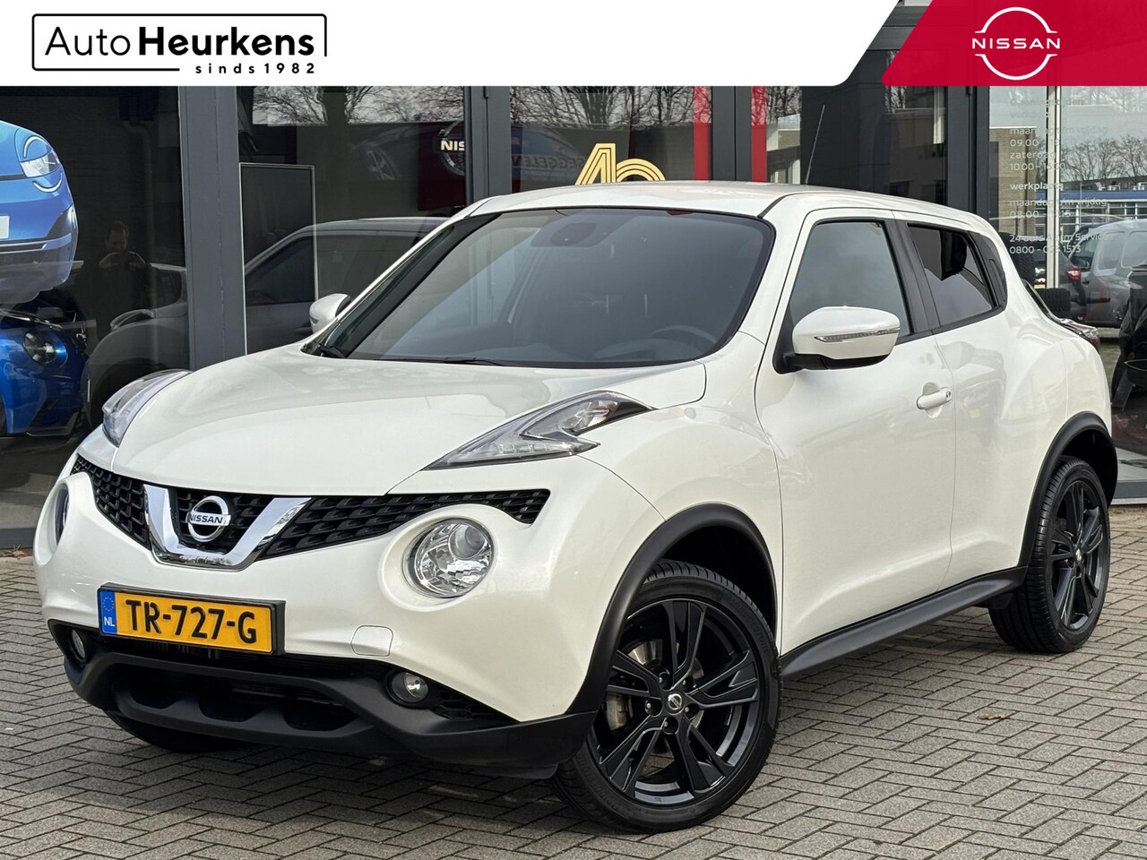 Nissan Juke - DIG-T 115 MT N-Connecta | NAVIGATIE | CAMERA | INTERIOR PACK | 18 INCH TOKYO BLACK | AFN. - AutoWereld.nl