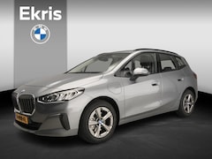 BMW 2-serie Active Tourer - 225e xDrive | LED | HUD | Sportstoelen | Stoelverwarming | Shadow line | DAB | Alu 17 inch