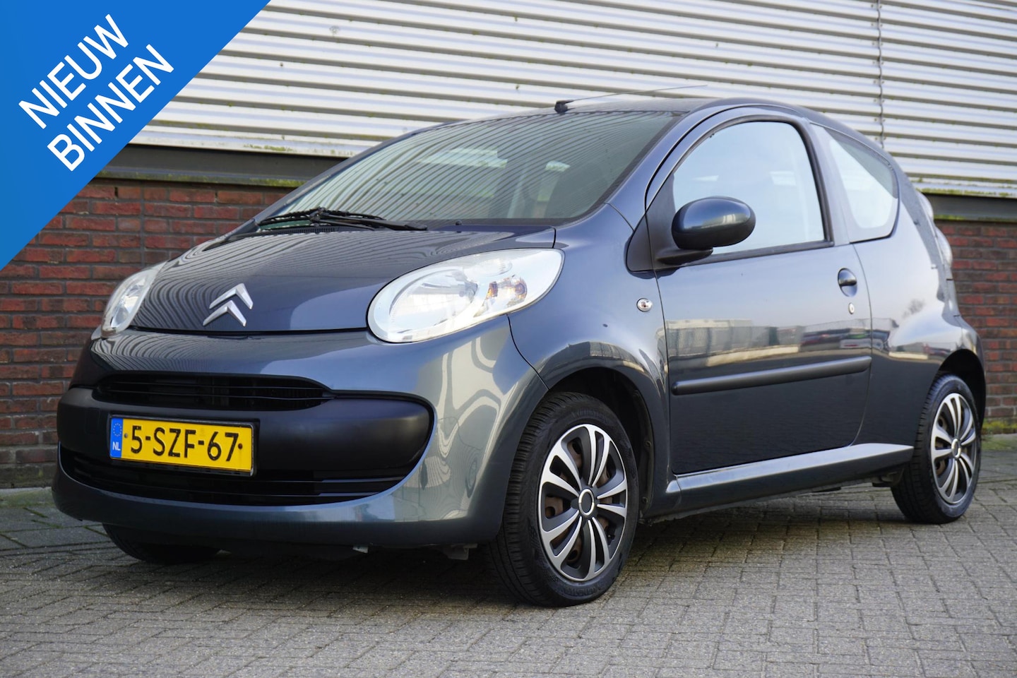 Citroën C1 - 1.0-12V Séduction ALL-SEASON Banden/APK 20-1-2027 - AutoWereld.nl